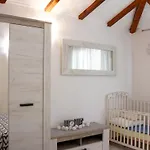 Сasa de vacaciones Authentic Dalmatian Treasure Homes - House Wood *